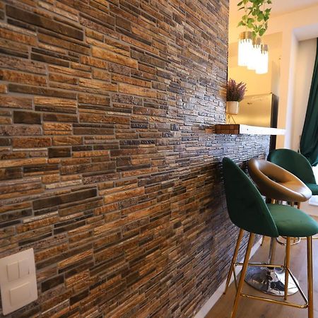 Apartament Beauty Smarald By Cosmopolis Stefanestii de Jos Eksteriør bilde